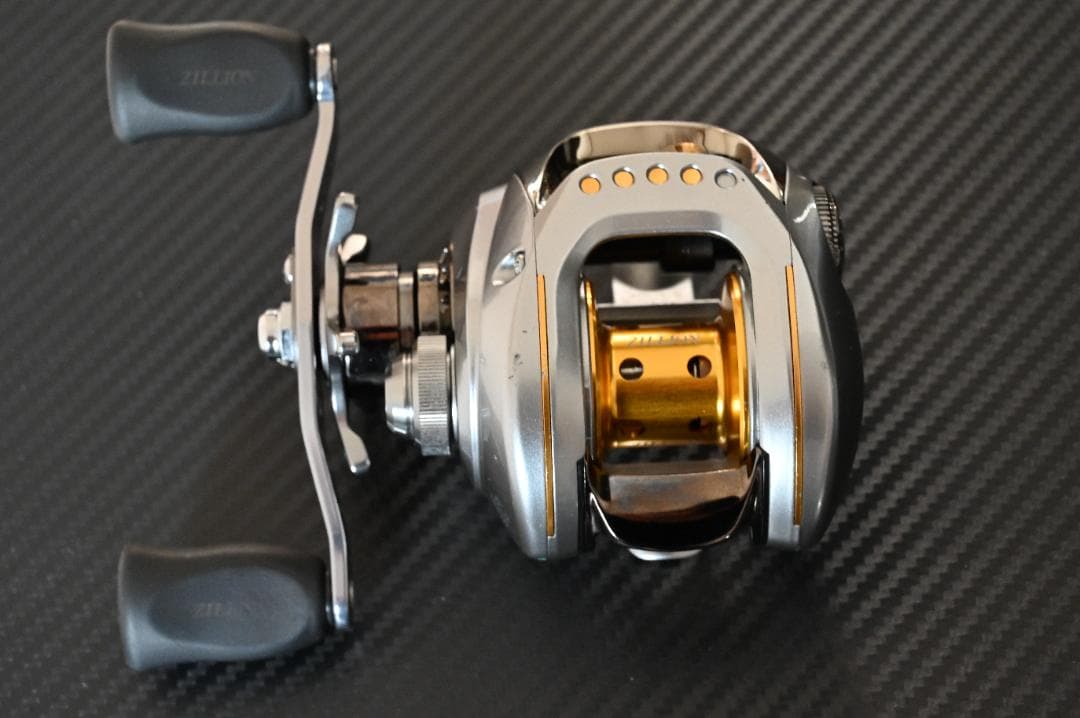 ダイワ TDジリオン 100HL 6.3　中古品です