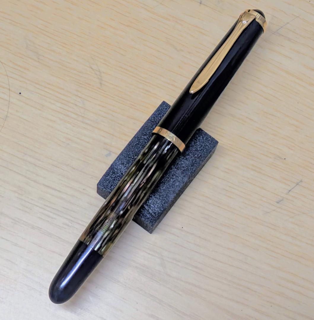 Pelikan 400NN M&K ヴィンテージ 万年筆 茶縞 14ct F