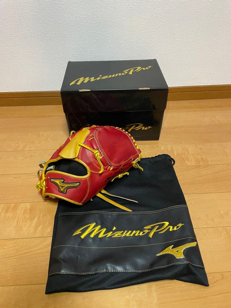 s*a様 ミズノプロ　軟式オーダーグローブ レッド/イエロー