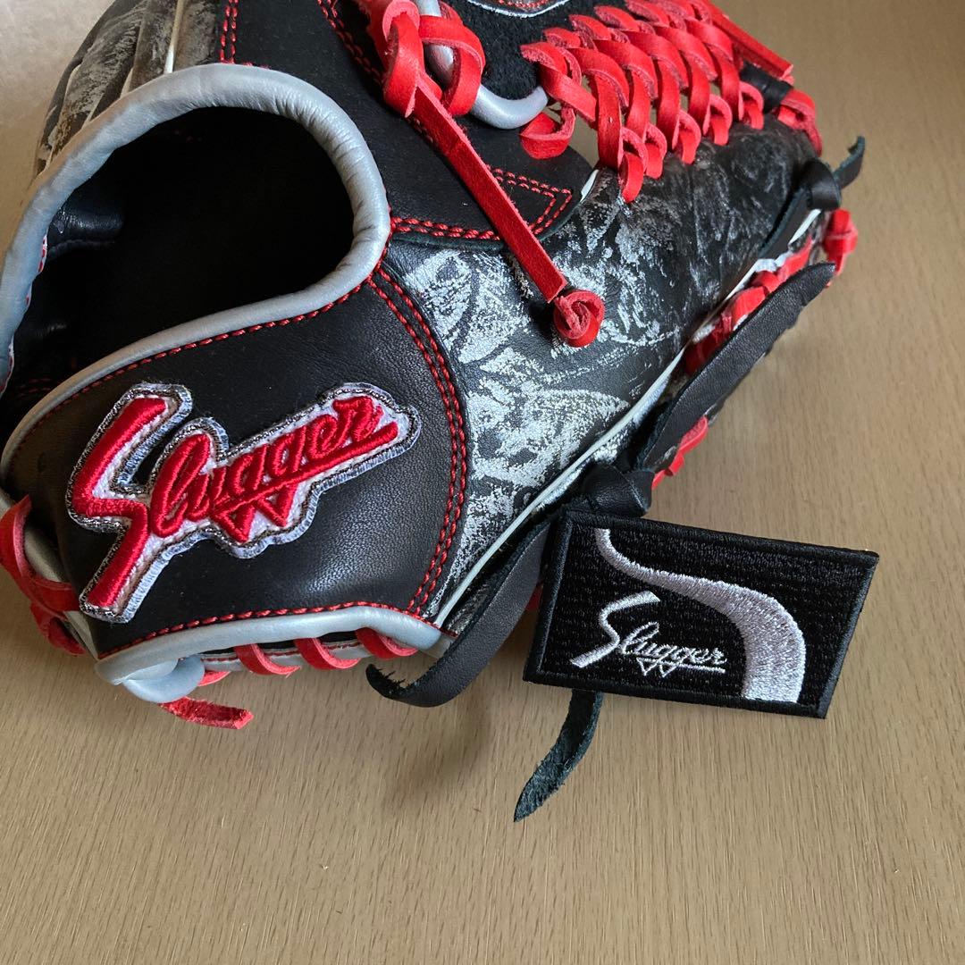 Slugger 野球グローブ 黒/赤