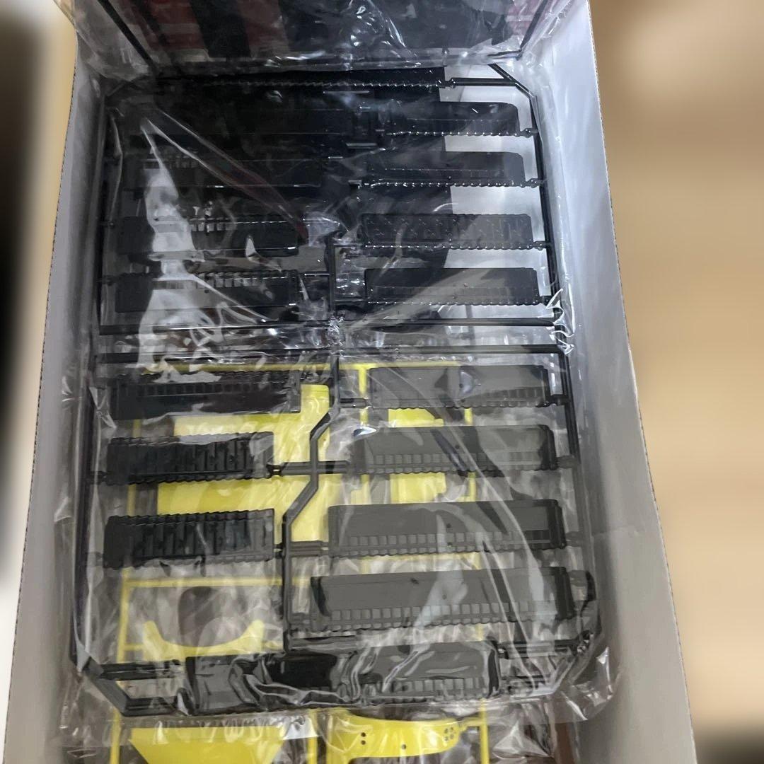 国宝シリーズ 赤糸威竹雀虎 金物模型 未組立 昭和旧版. Ln548