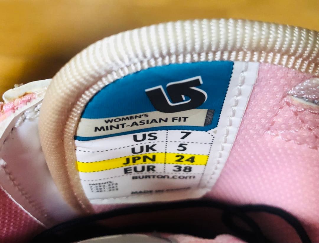 ★美品★BURTONバートン　レディースブーツ 24cmアジアンフィット★即発送