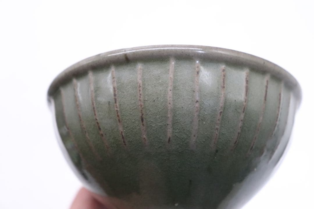 中国　耀州窯　青磁碗　送料込み250807