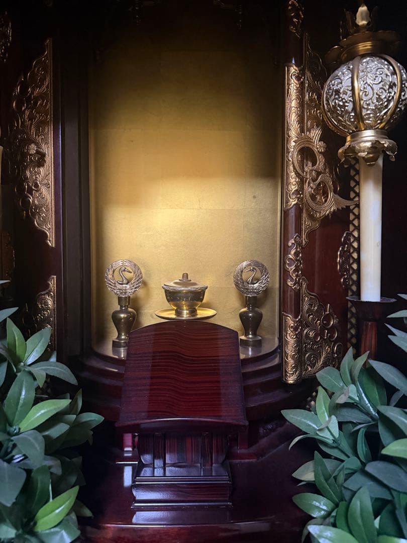 90万円前後？総無垢シタン？巨大家具調仏壇 最高級 中古品最終赤字大処分　創価