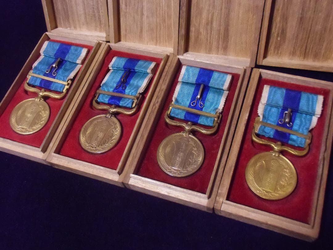 Y*様 ●日本の勲章/徽章/日本軍＊明治Ⅲ七八年従軍記章４個セット（実物）