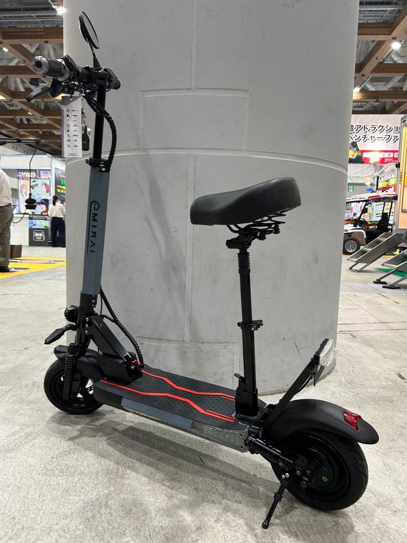 日本製EVスクーター　ベンツグレー　サドル付き　新品展示品一台限定最大5年保証