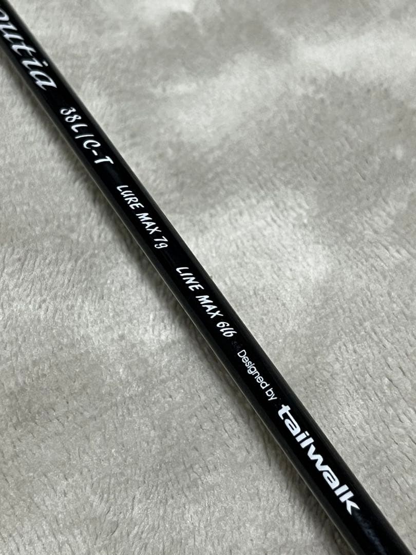 テイルウォーク tailwalk トラウティア troutia 38L/C-T