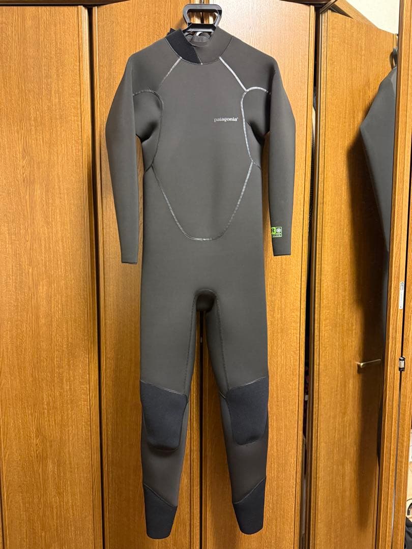 パタゴニアのウェットスーツフルスーツ　長袖・長ズボン