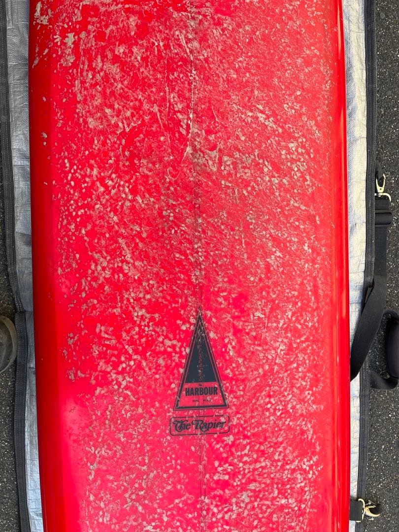 ハーバーロングボード 赤9.2ぐらいです。気になるところは樹脂塗りしています