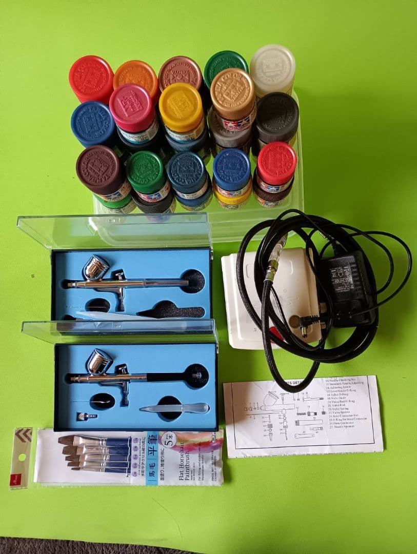 エアブラシ　タミヤカラーセット　ミニエアブラシコンプレッサーホース付き