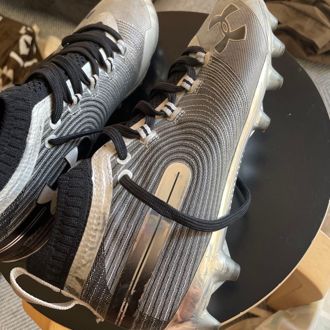 27.0 SPOTLIGHT MC 2018 ダークグレー・メタリックシルバー