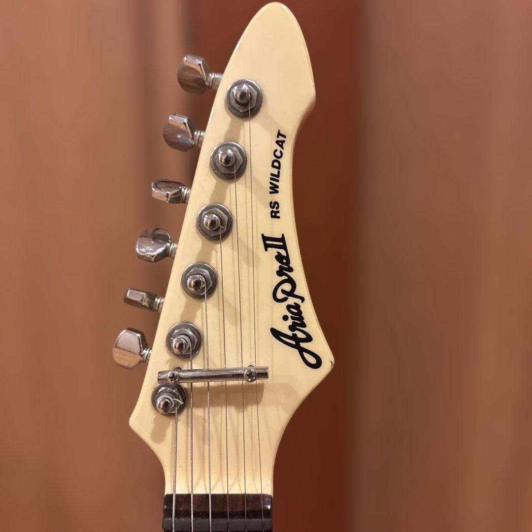 【Kenさん専用】Aria Pro II RS Wildcat アーム付 新品弦