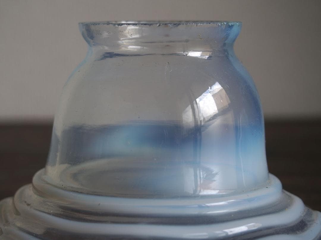 オパールガラス フリルガラス ランプシェード 大正ロマンオパールセント/K352