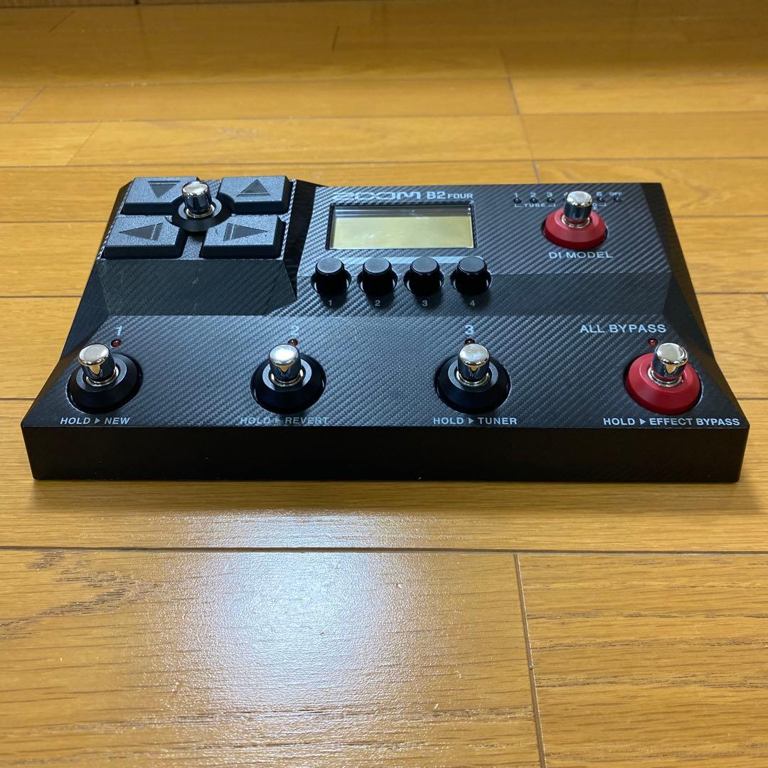 ZOOM B2 FOUR ベースエフェクター マルチエフェクター