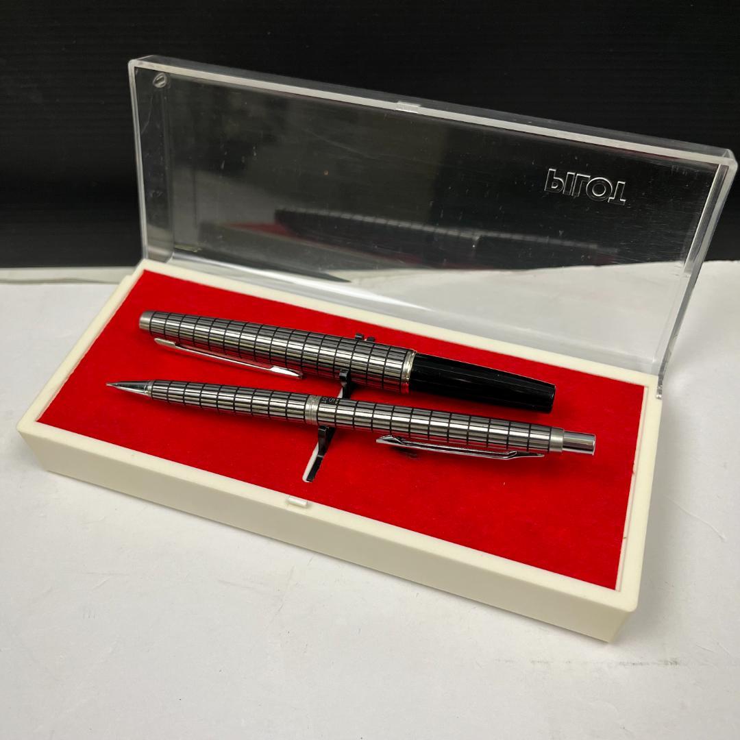 72 パイロット Elite エリート 18K-750 万年筆 格子柄 18金