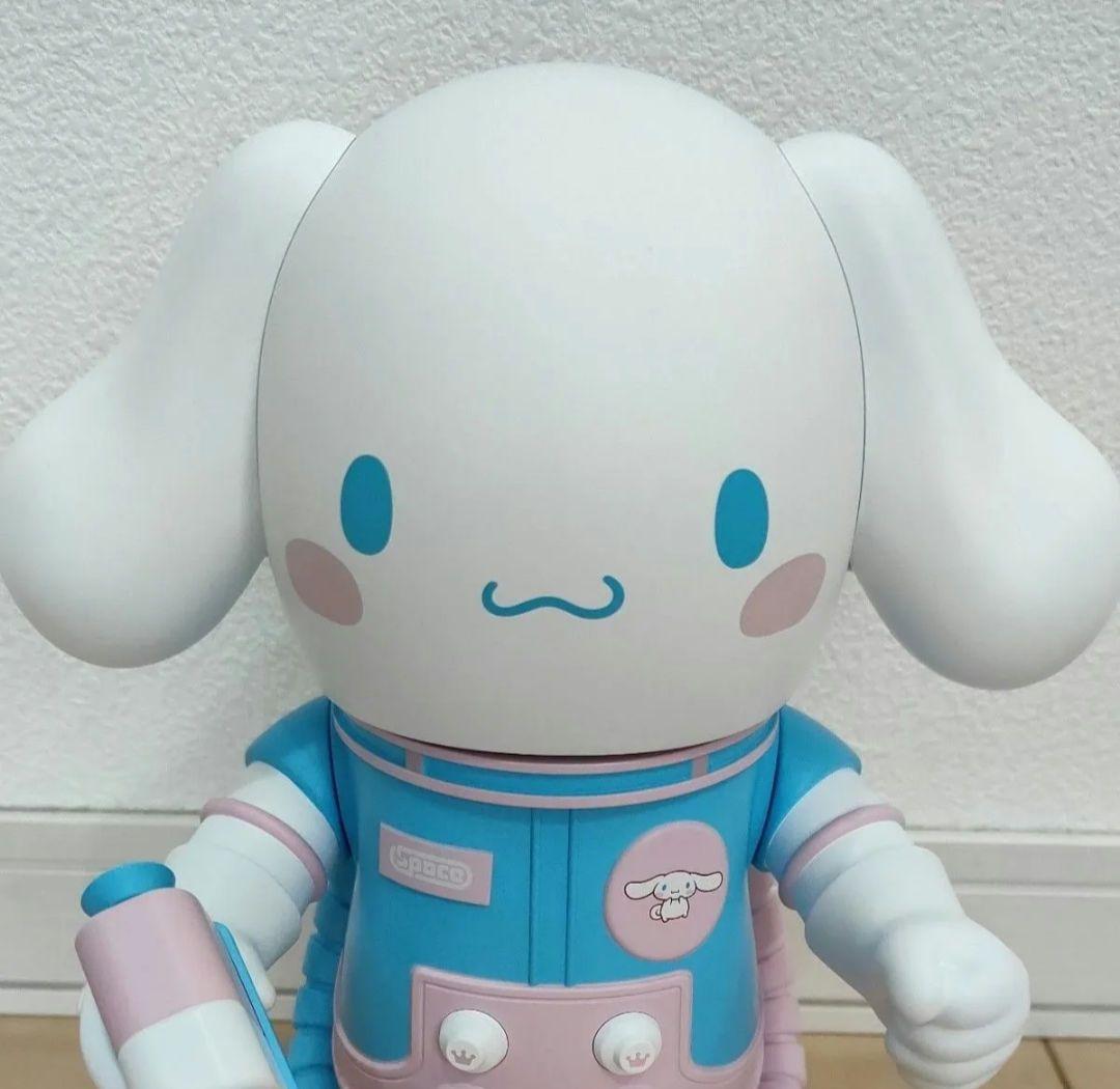 ポップマート　megaコレクション400% space molly シナモロール