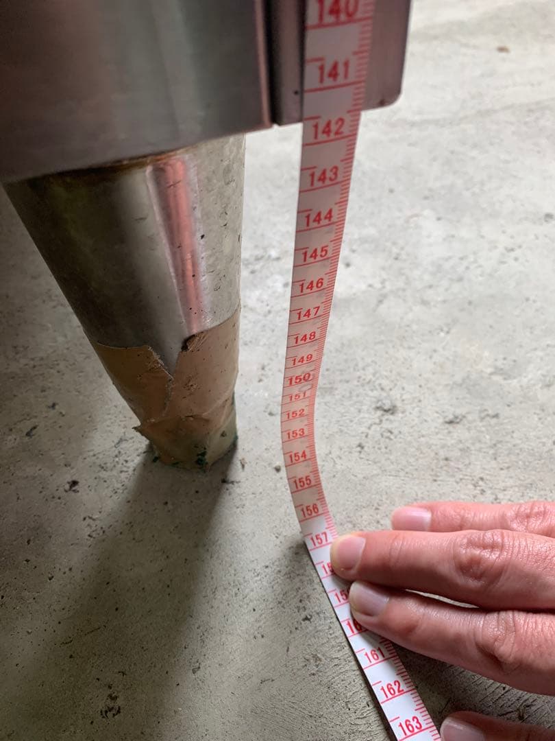 プロ用包丁、まな板殺菌庫。殺菌灯4本付き