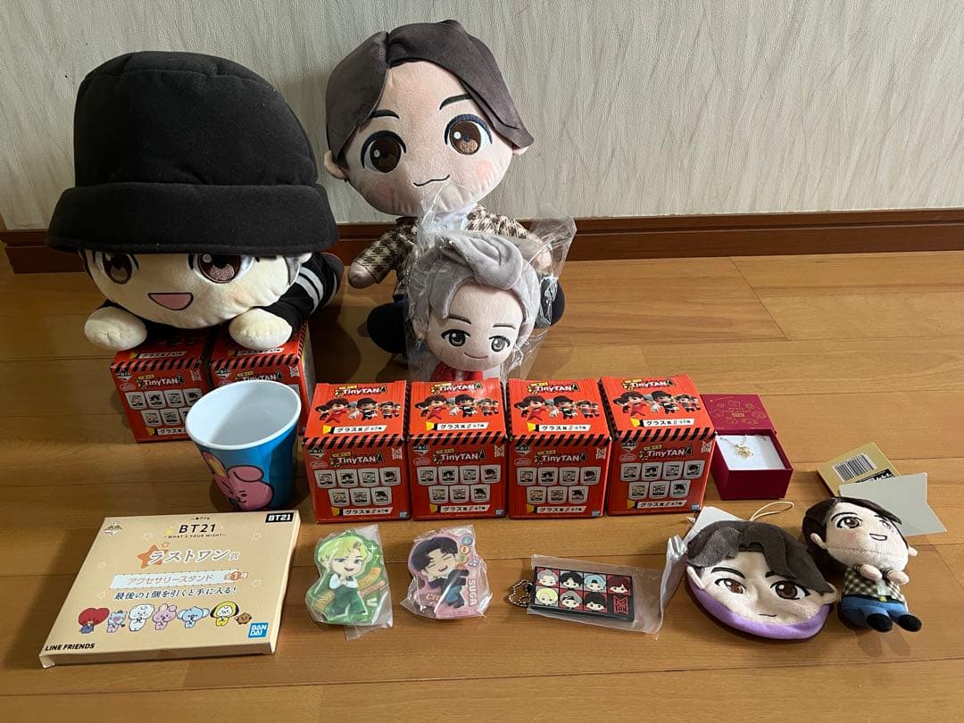 ⭐️BTS 防弾少年団　CD 写真集などなどまとめ売り　アミボム2本付き‼️⭐️