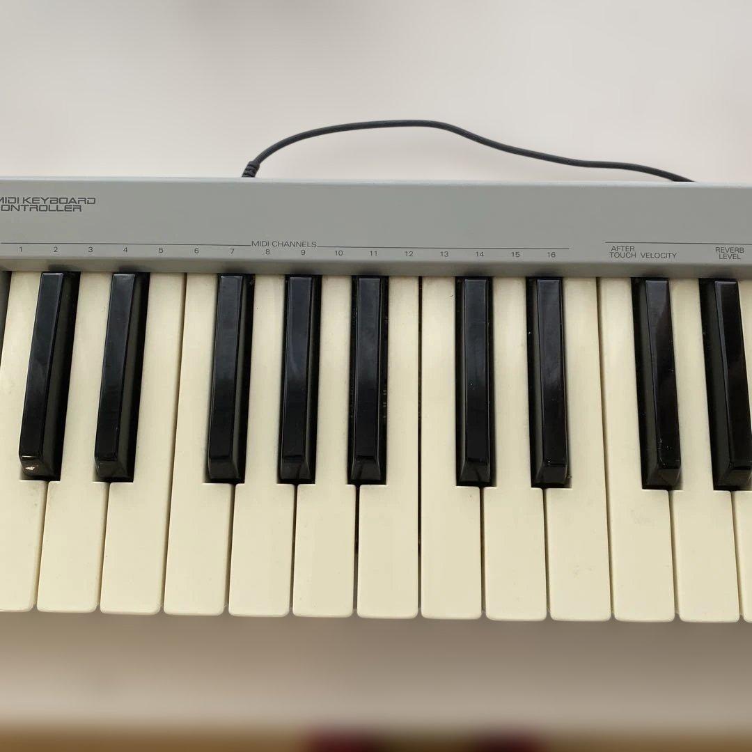 Roland PC-180 MIDIキーボードコントローラー、アダプター