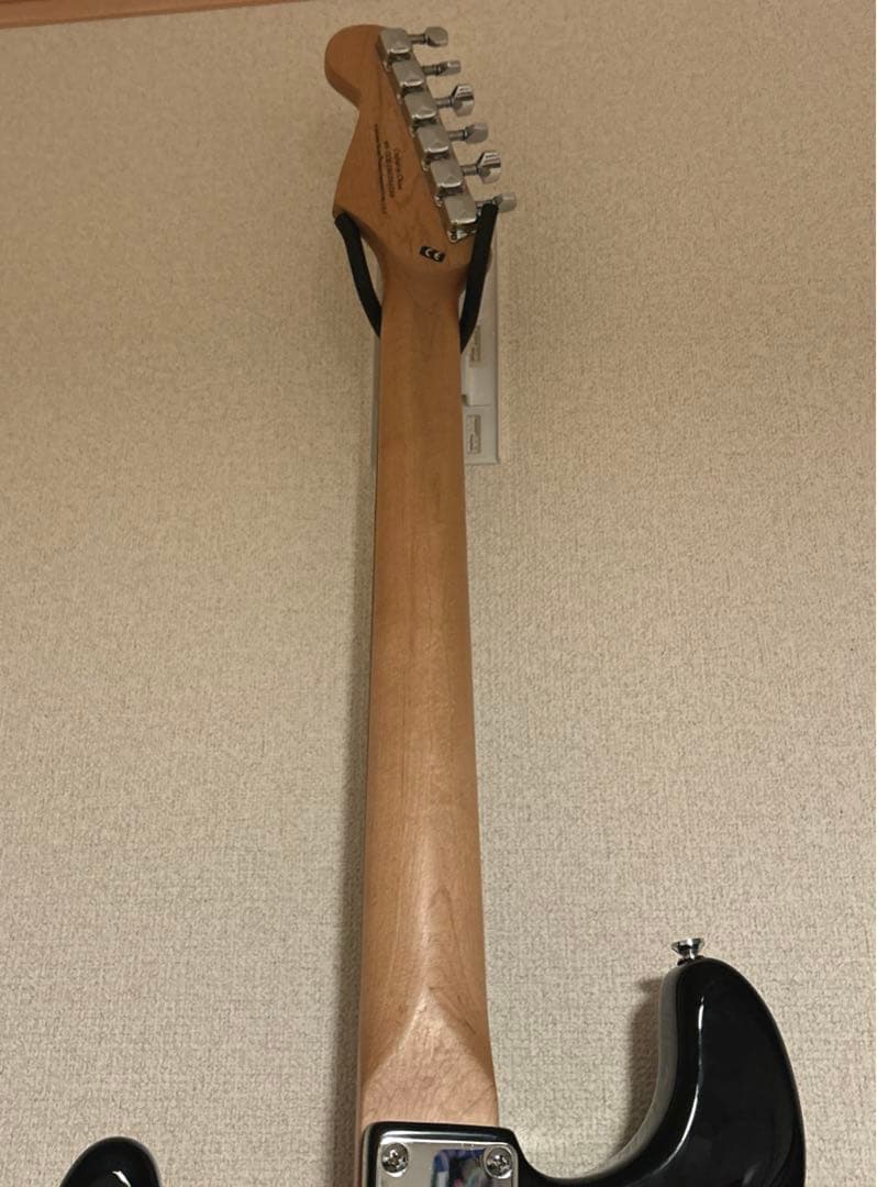 Squier スクワイヤー　ストラトキャスター　エレキギター