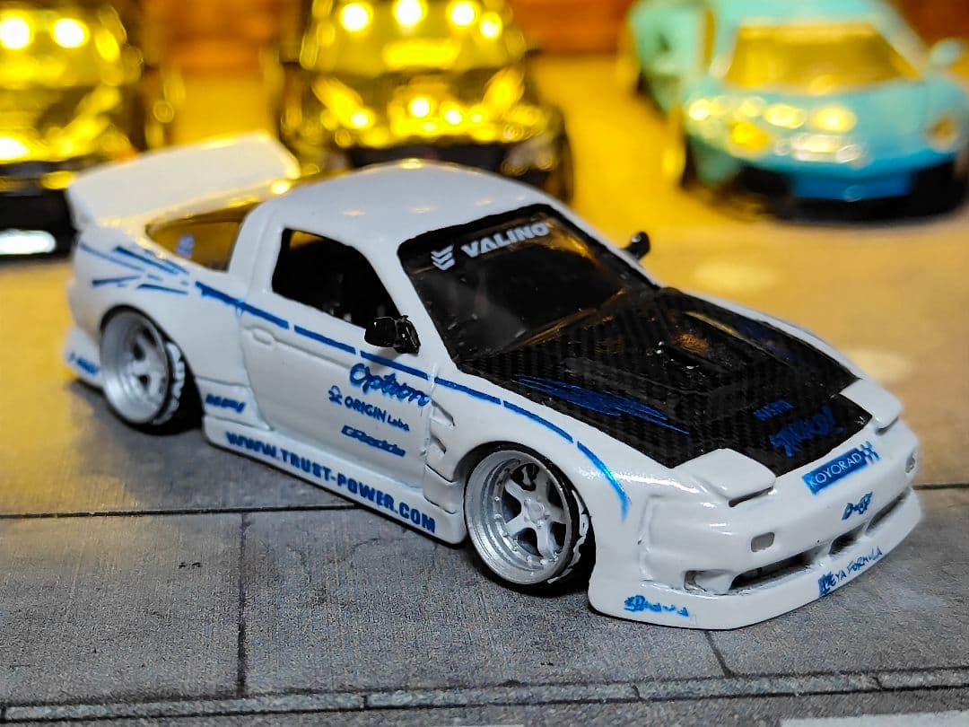 ホットウィールカスタム 日産 180sx フルエアロ ドリ車 深リムトミカ改造白
