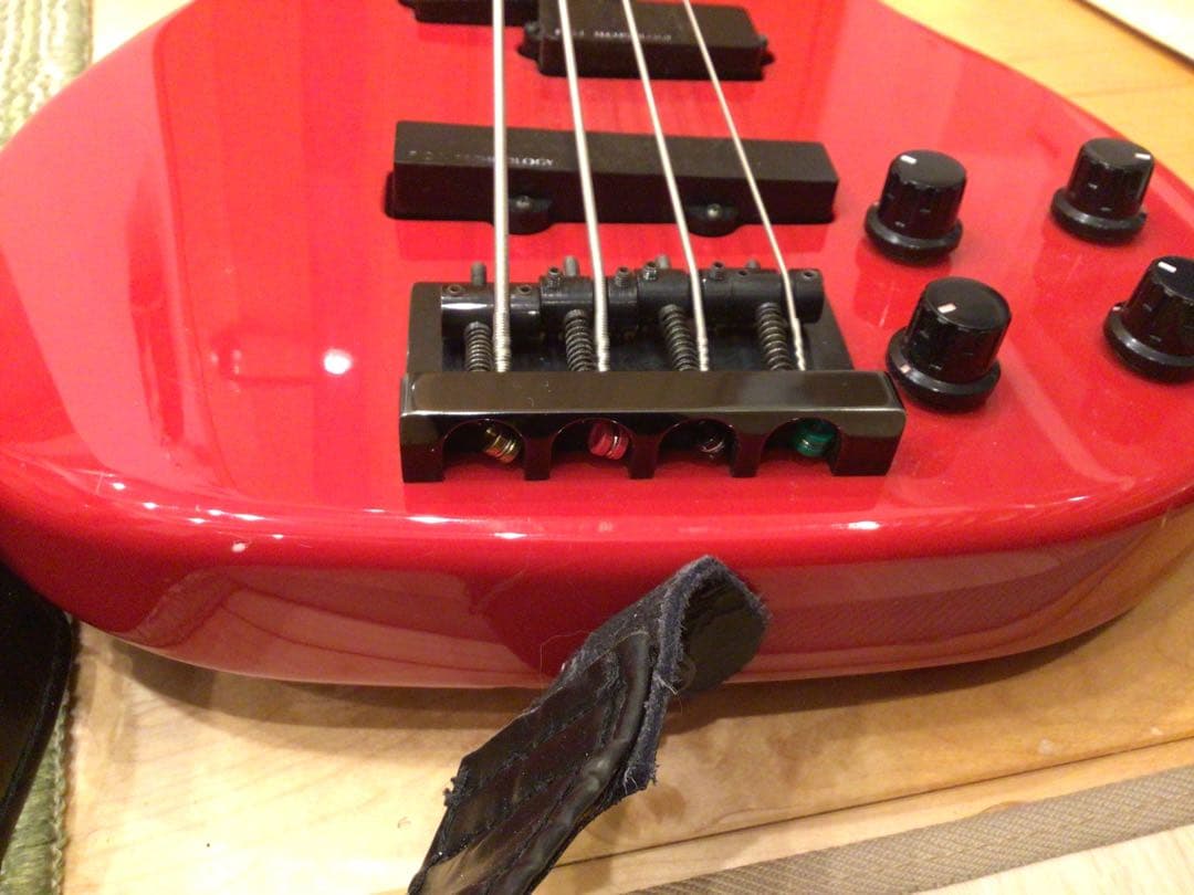 エレキベース　Fernandes FRB-65