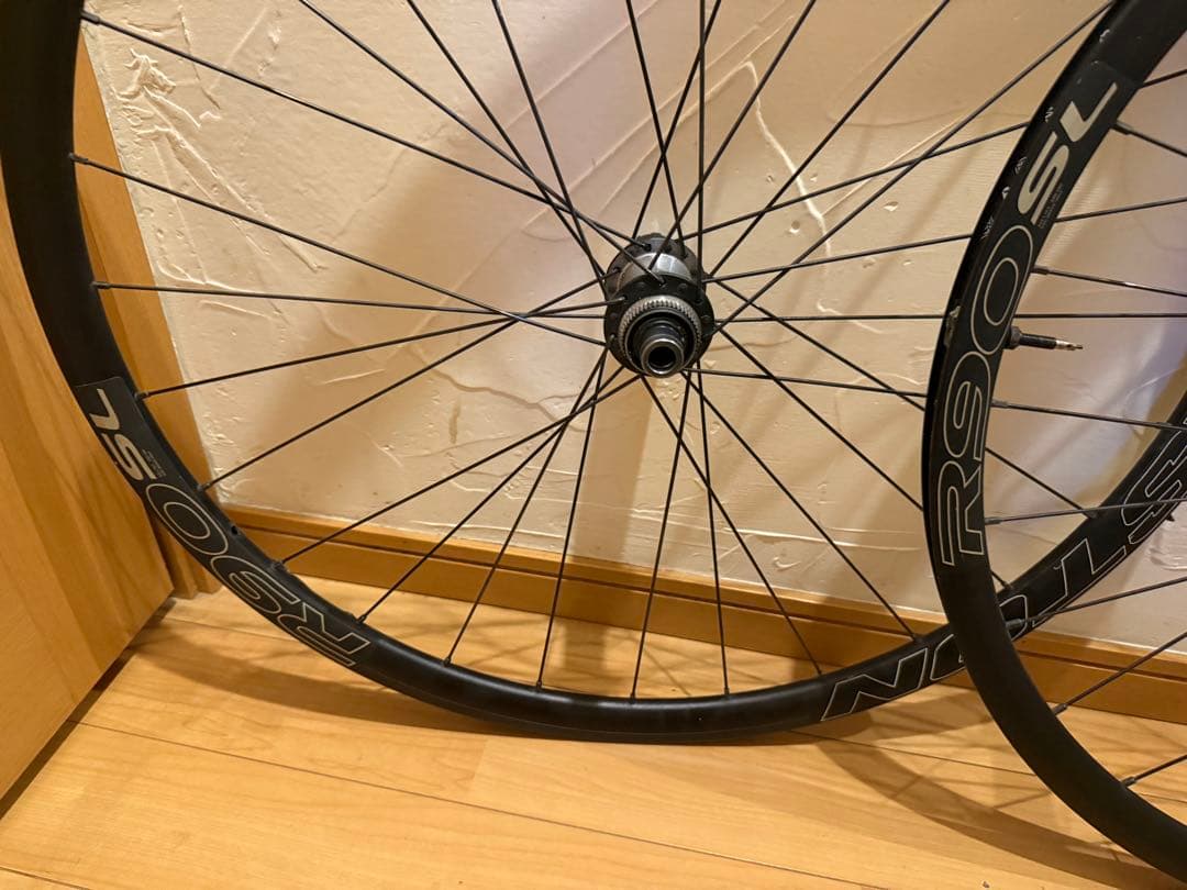 EASTON R90 SL DISC TL-Ready(チューブレスレディ)