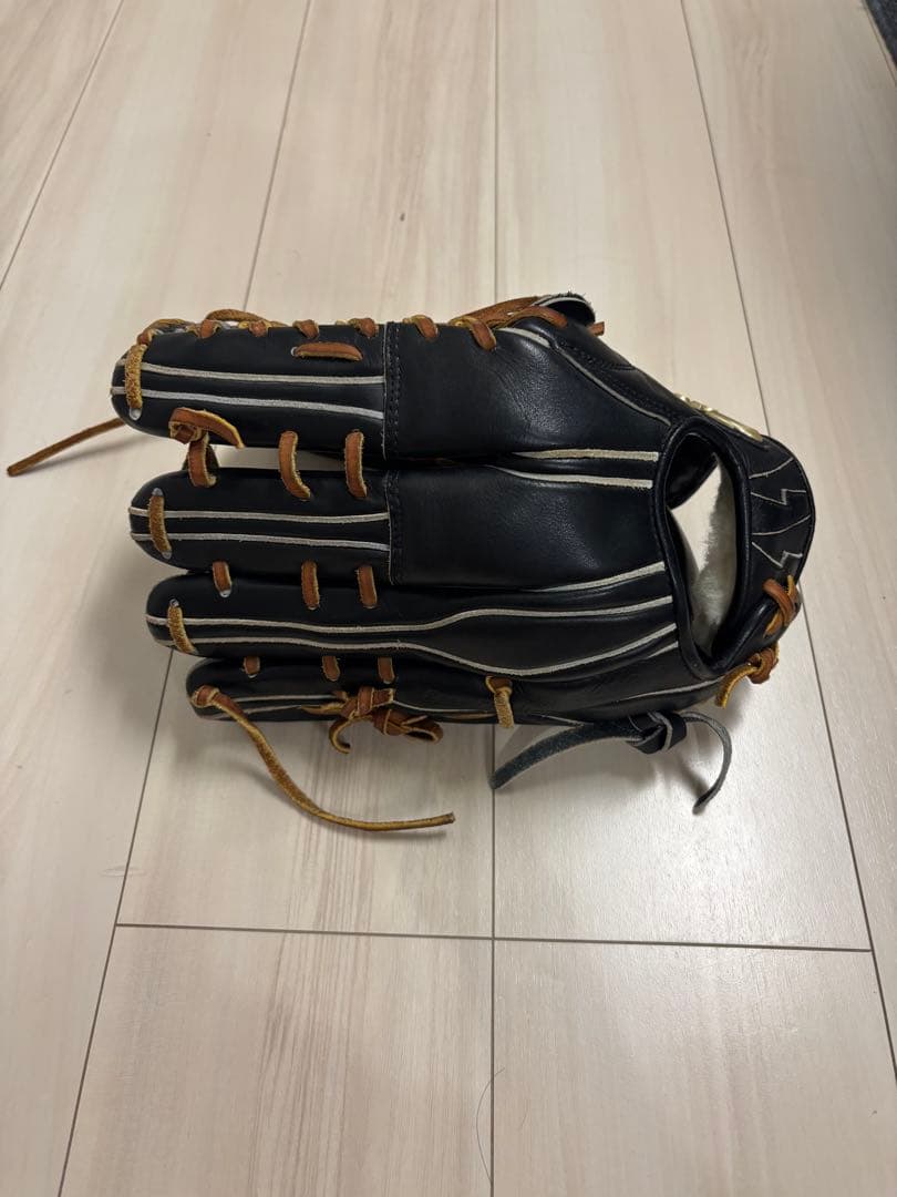 アシックス ゴールドステージ硬式外野手用グローブ