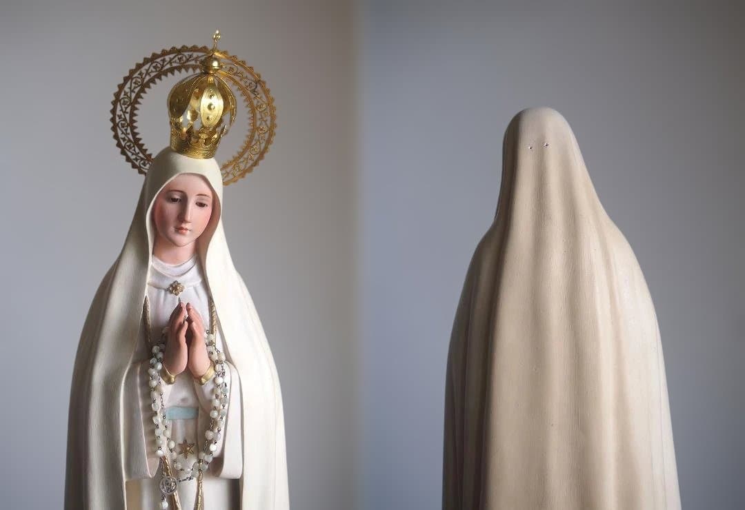 白いローブのファティマの聖母マリア像 グラスアイ69cm 宗教彫刻/K149