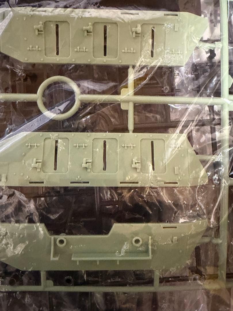 1/100 モーターキング プラモデル　外箱無し