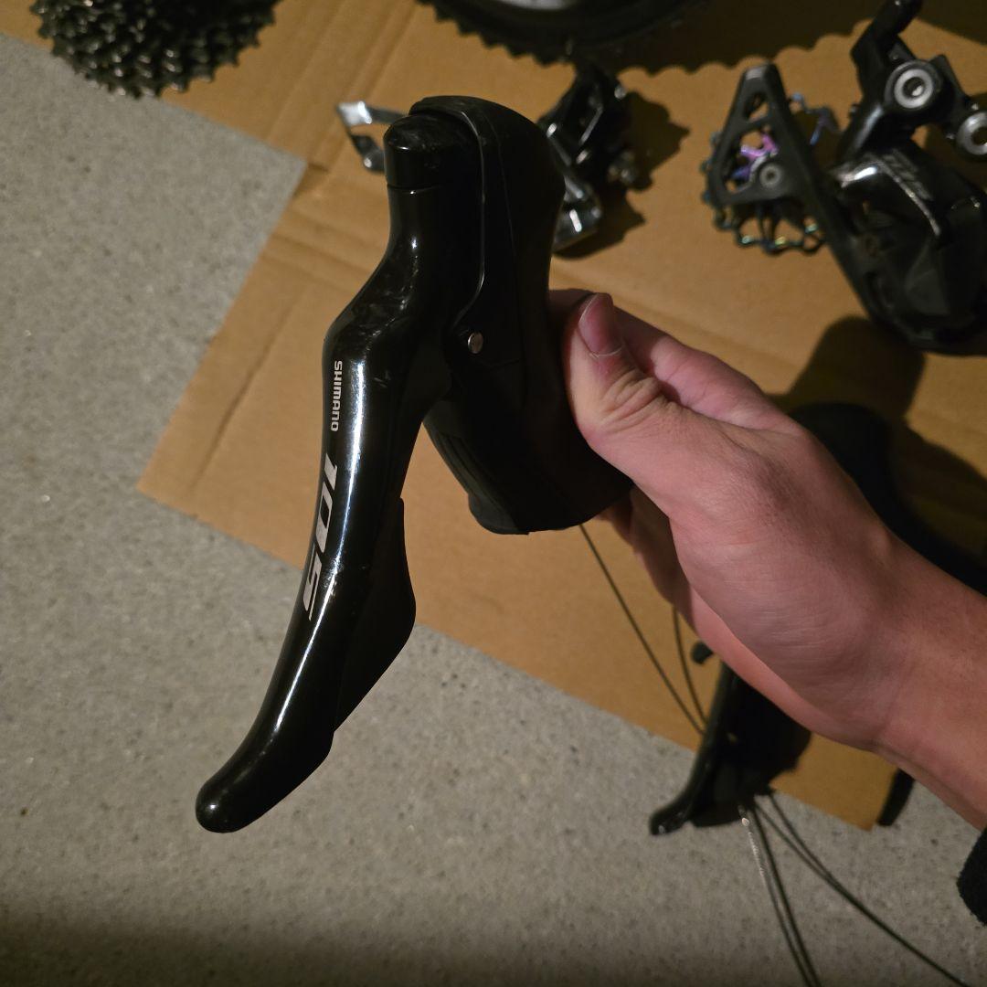 シマノ 105 シフター 黒 チェーン・カセット付き