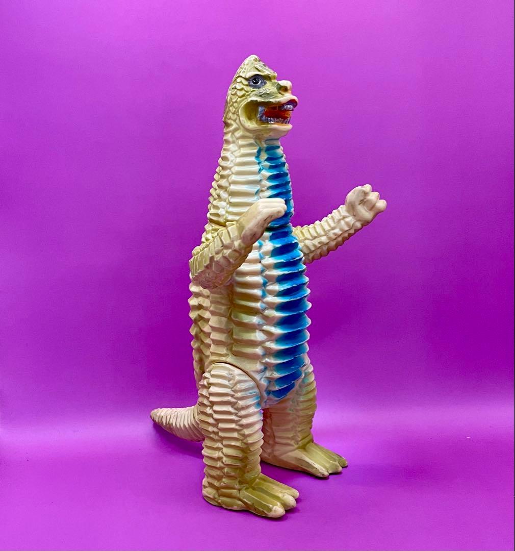 マルサン初期 レッドキング 美品 ソフビ人形 首は接着ブルマァクM1号ドクロ怪獣