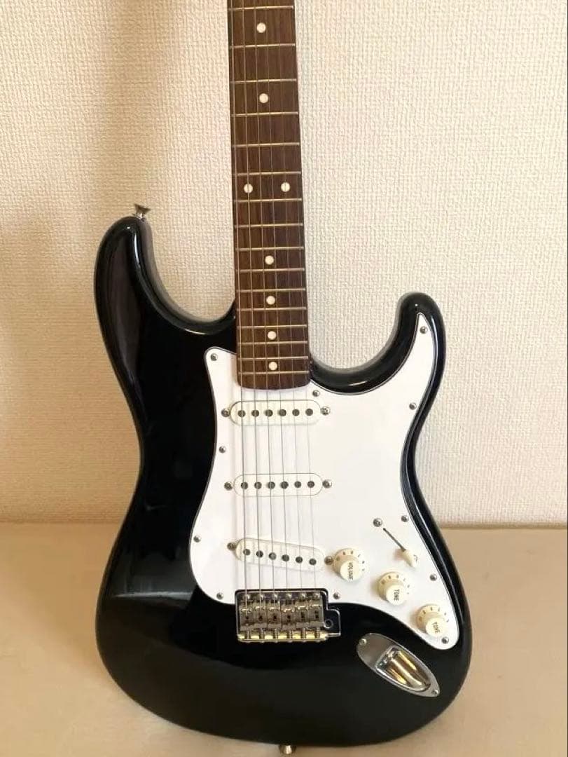 Fender Japan ST62M-US ミディアムスケール