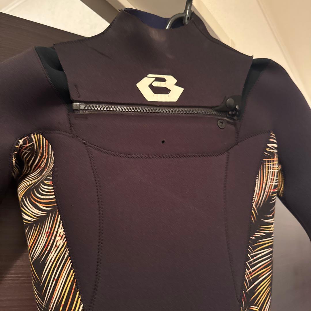 BEWET フルスーツ ブラック/ゴールド