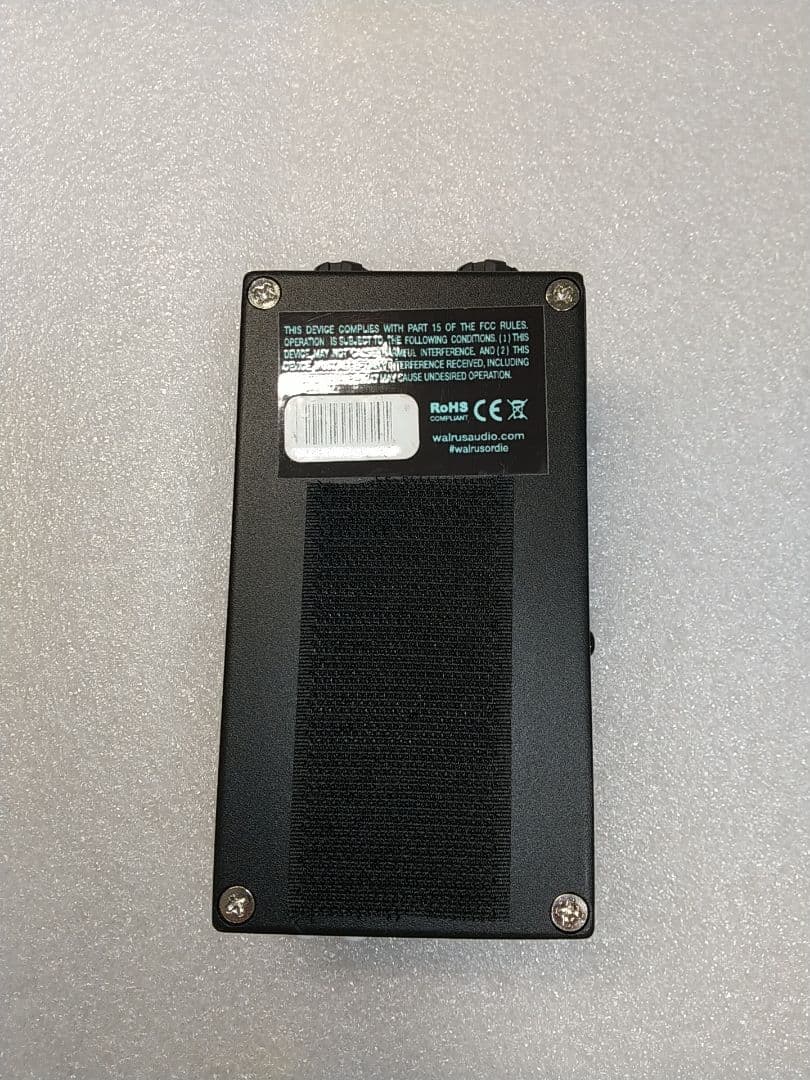 WALRUS AUDIO CANVAS MONO バランス信号へ変換