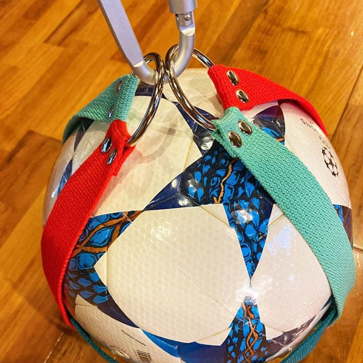 ハンドメイド ボールホルダー サッカーボール入れ 収納 上部リング使用