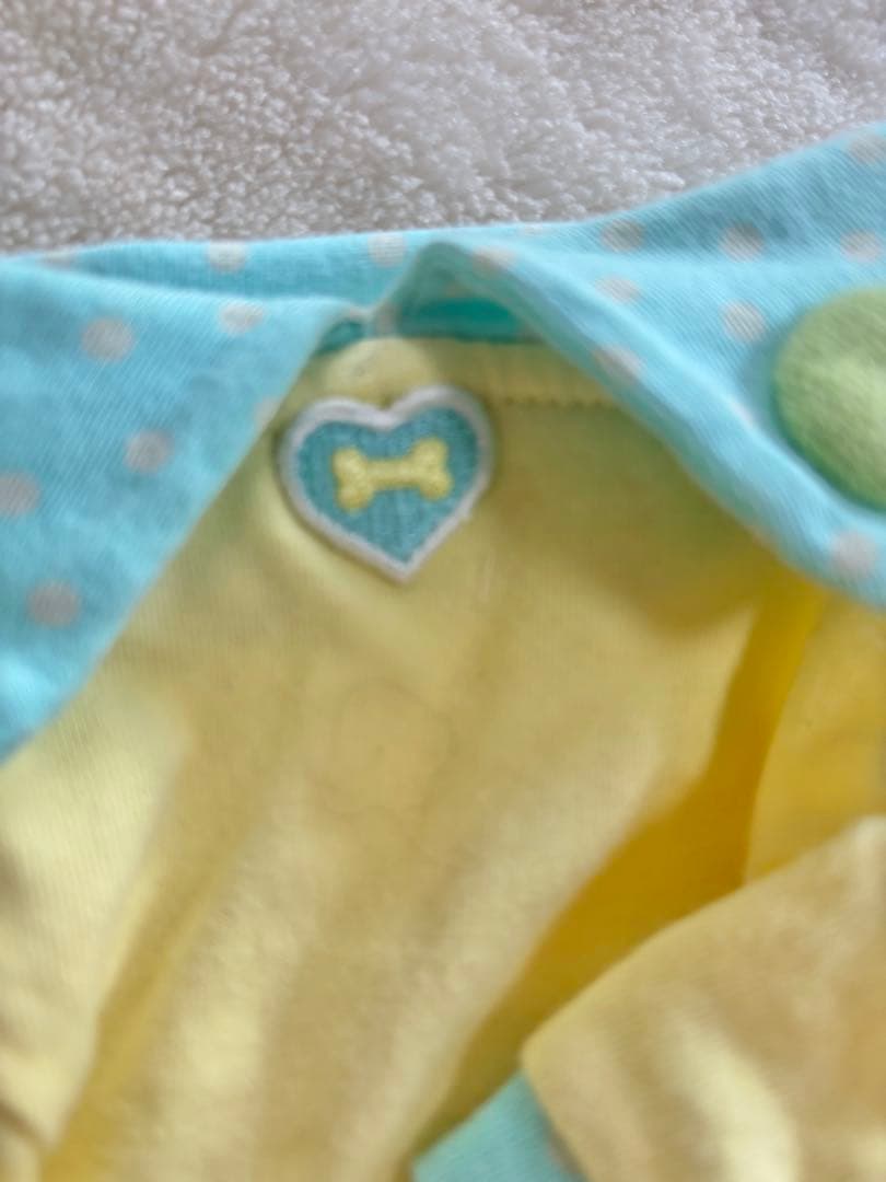 【Fifi&romeo】カップケーキ刺繍の犬服（イエロー×水色）