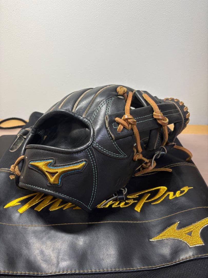 ミズノプロ　グローブ　硬式用　30周年限定モデル サイズ9 箱付き