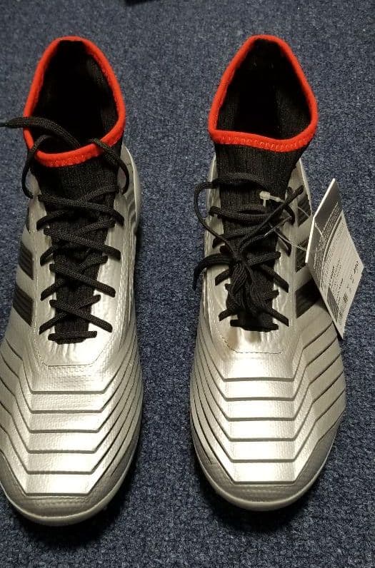 サッカー、スパイク、プレデター、サイズ28.0cm、新品、未使用です。