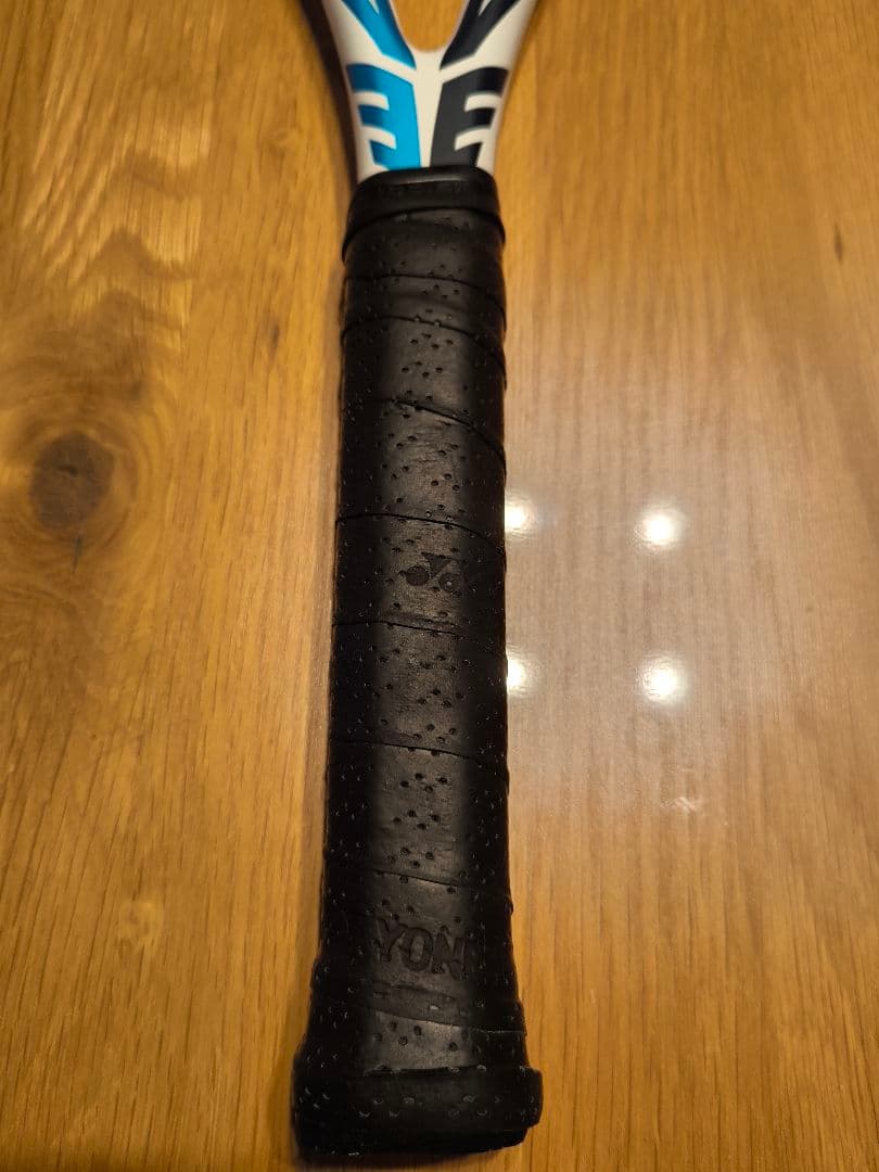 美品 バボラ テニスラケット Evo Drive Lite