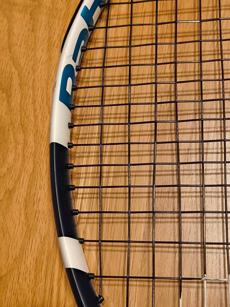 美品 バボラ テニスラケット Evo Drive Lite