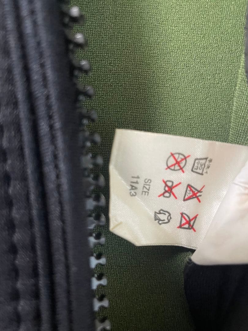 モビーズ　ネオプレンウェットスーツ M