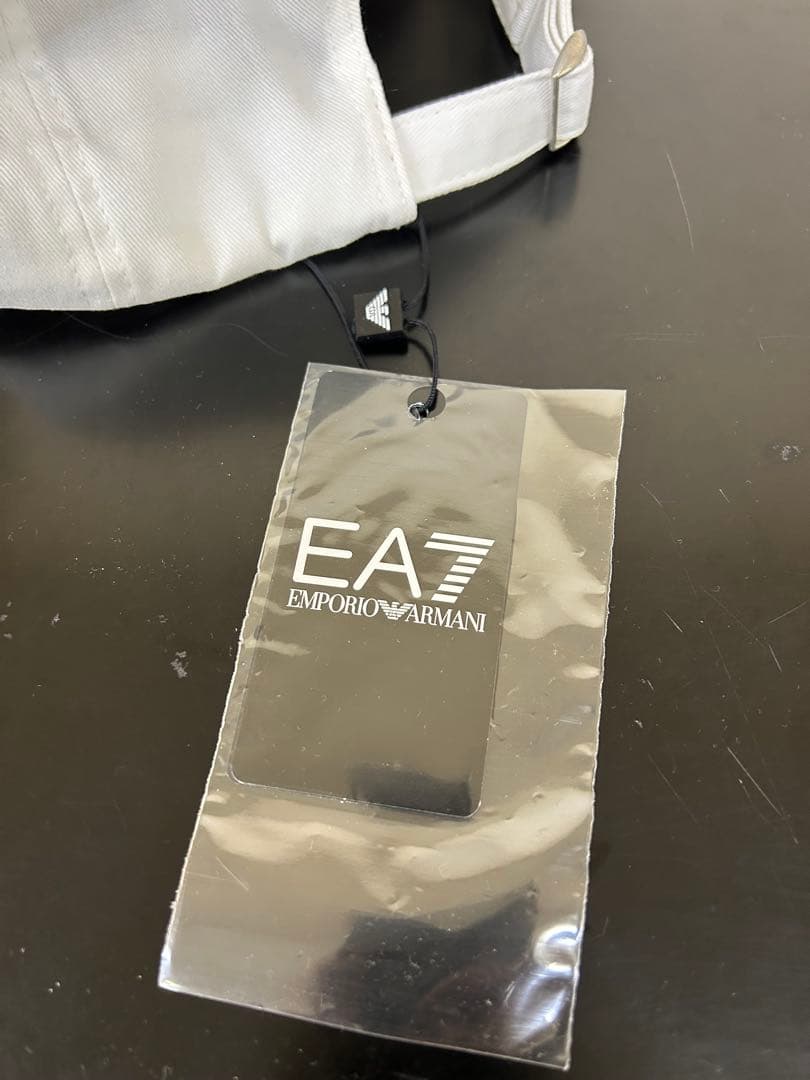 EA7 イーエーセブン　キャップ　ホワイト