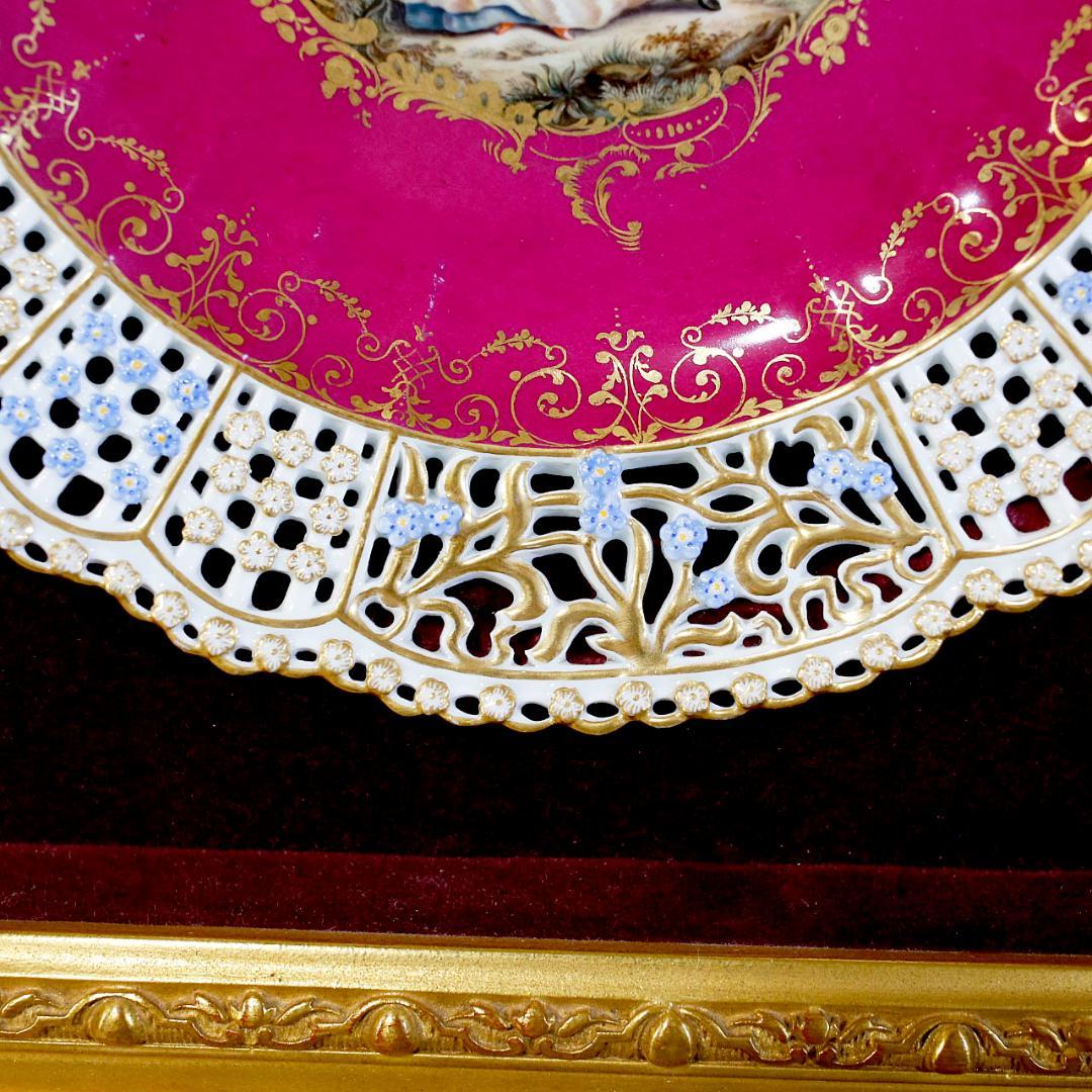 マイセン 忘れな草 透かし彫 恋人 ワトー風 飾り皿 ボタン剣 額装 １９世紀