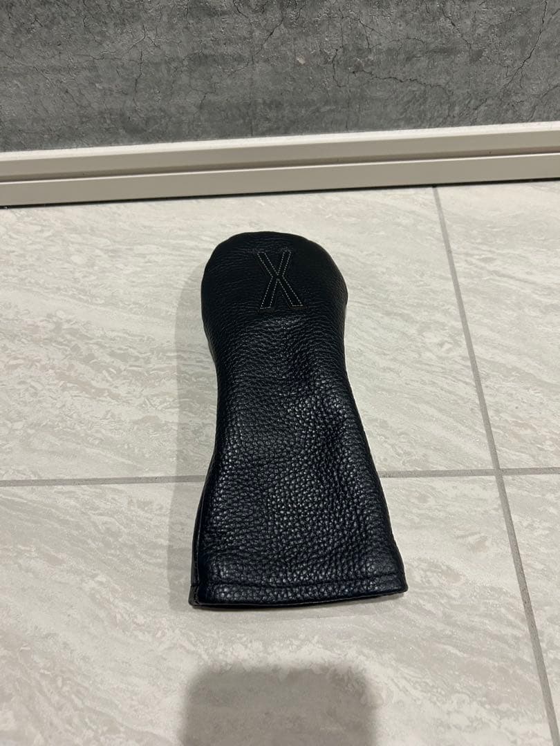 ベゼル レザー製 ユーティリティ用ヘッドカバー 黒