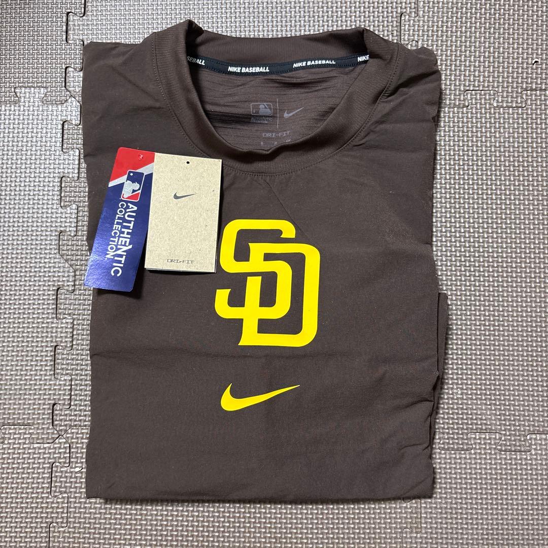 Nike パドレス Authentic Lightweight Pullover