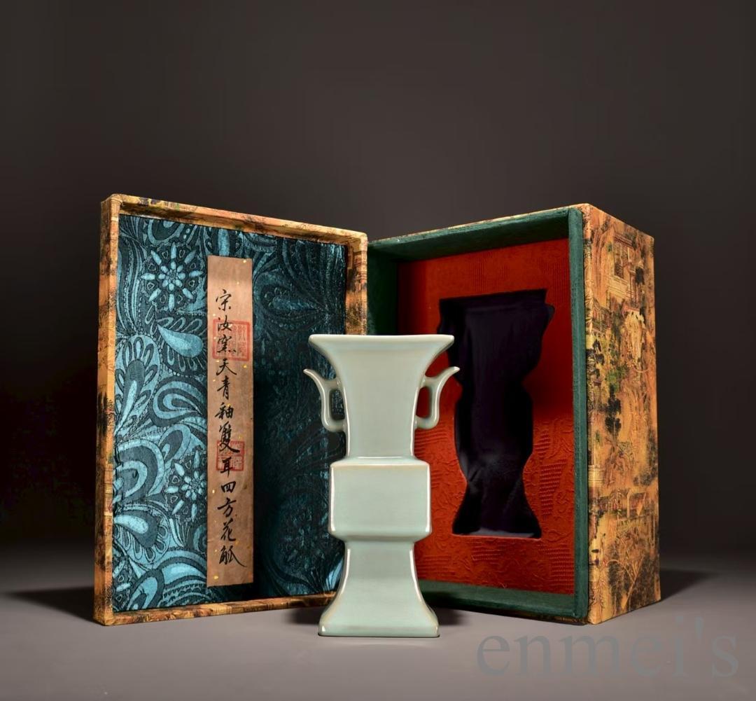 中国古美術・宋汝窯・天青釉双耳四方花觚・青磁・唐物・箱付・花瓶・時代物・古陶磁