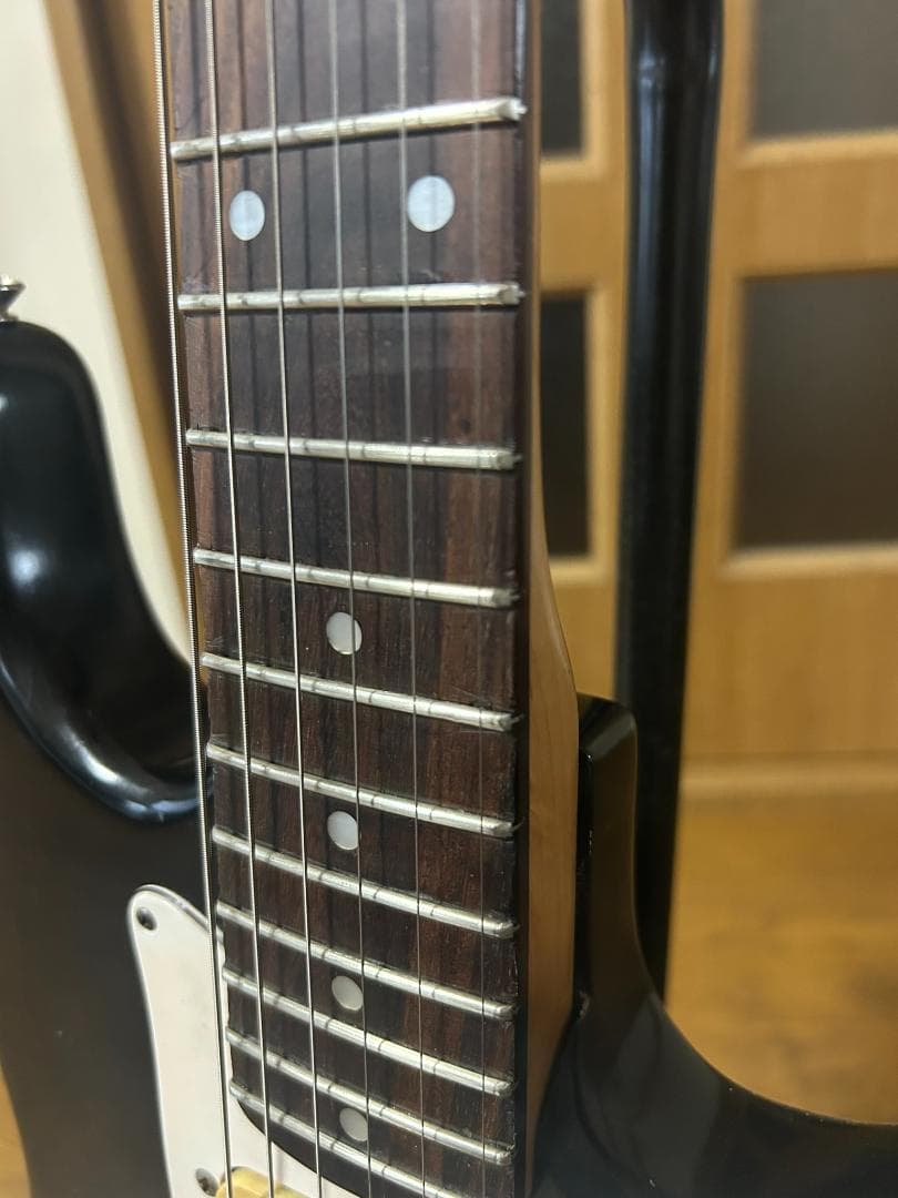 Y*e様 ジャパンビンテージ　改 ストラトモドキー　フレット新規打ち替え　ラッカ