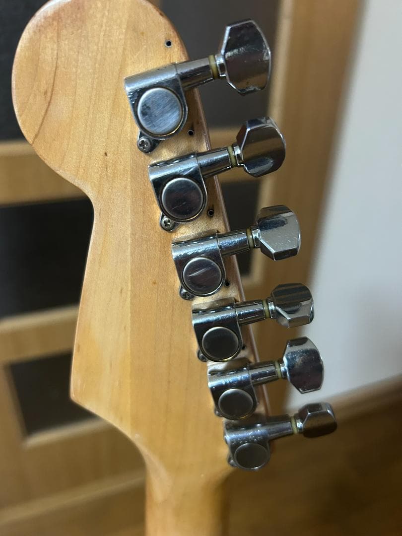 Y*e様 ジャパンビンテージ　改 ストラトモドキー　フレット新規打ち替え　ラッカ