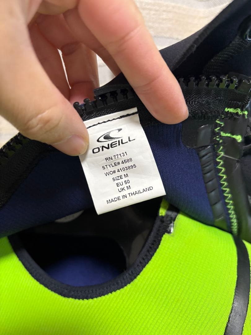 O'NEILL フルスーツ ブラック/ライム 新品タグ付き　未使用　3ミリ
